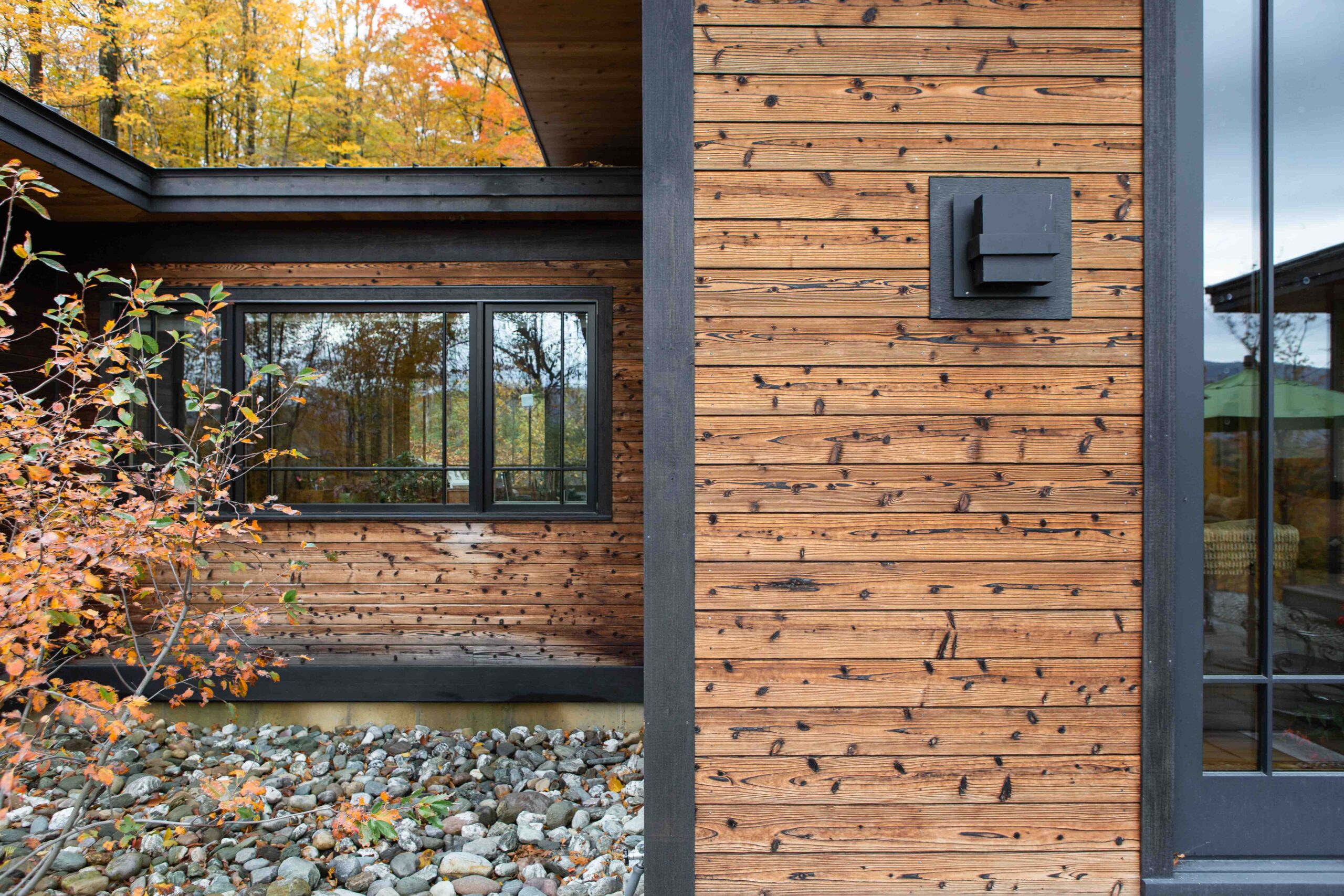 East West House: Nakamoto Forestry Unoiled Gendai Shou Sugi Ban Project in Vermont